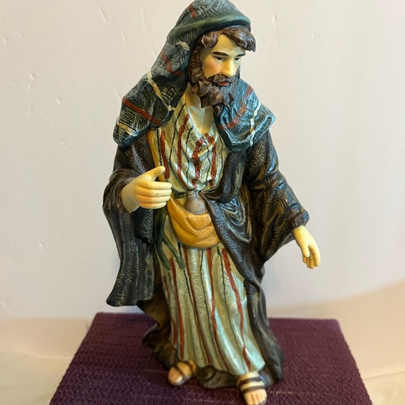 GRANDEUR NOEL PORCELAIN JOSEPH FIGURE REPLACEMENT COLLECTORS EDITION 1999 - Picture 2 of 10
